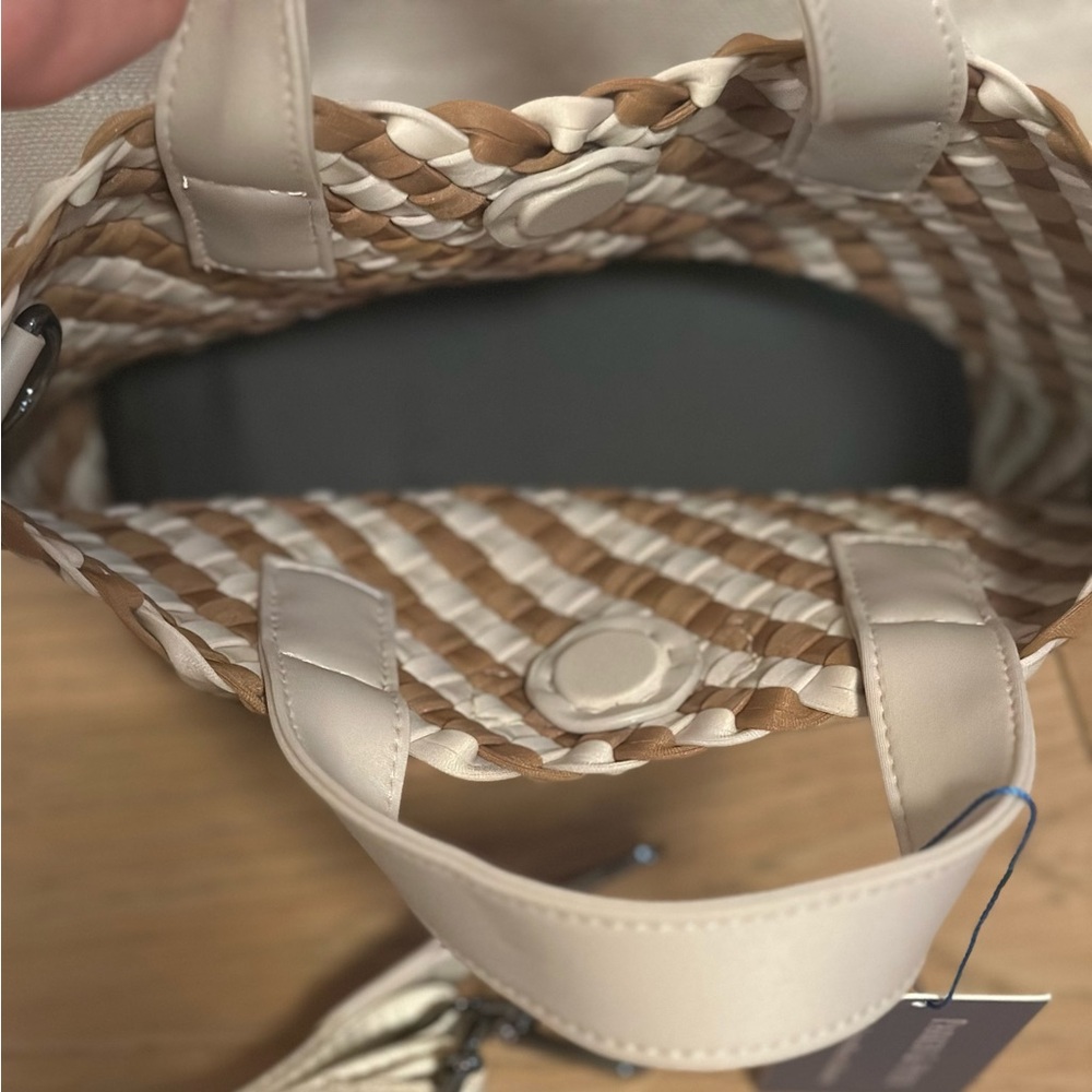 Parker & Hyde | NWT Hampton Mini Woven Tote in Camel - Picture 3 of 3